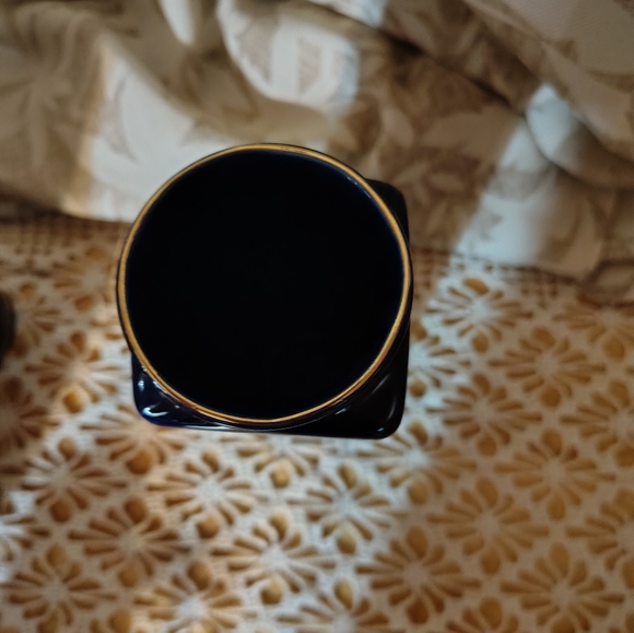 Vintage OTAGIRI Style Tall Cobalt Vase - Picture 3 of 3